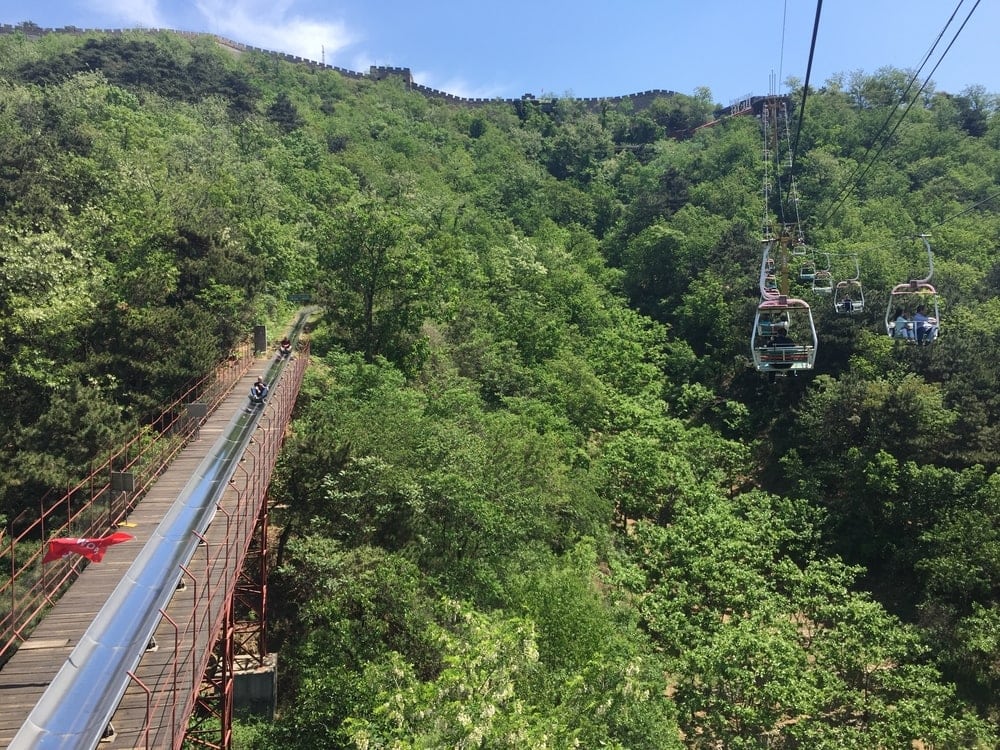 Die Sommerrodelbahn an der Chinesischen Mauer