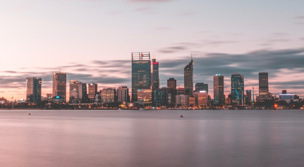 Skyline von perth, Australien bei Sonnenuntergang