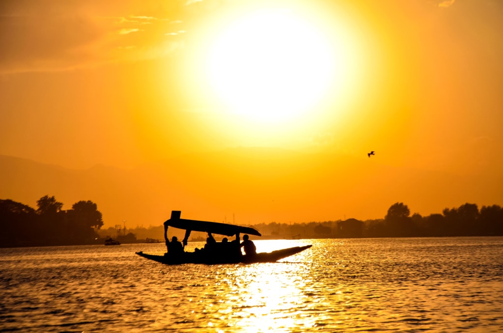Dal See im Sonnenuntergang