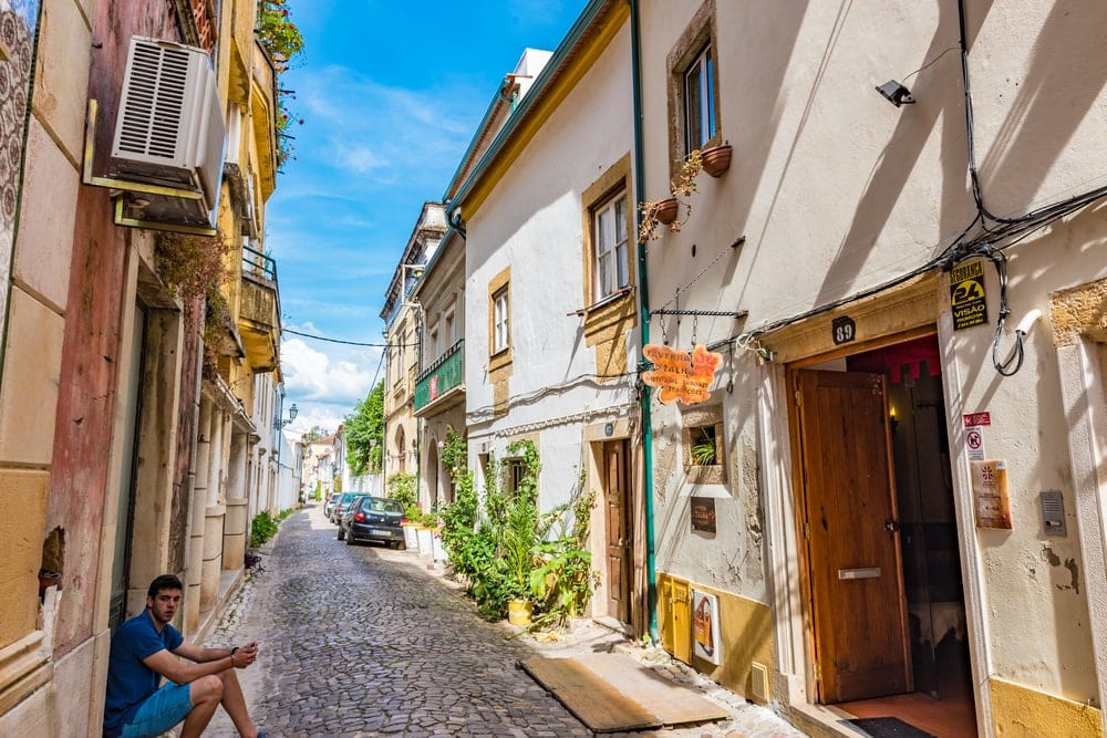 Gasse in Tomar, Portugal