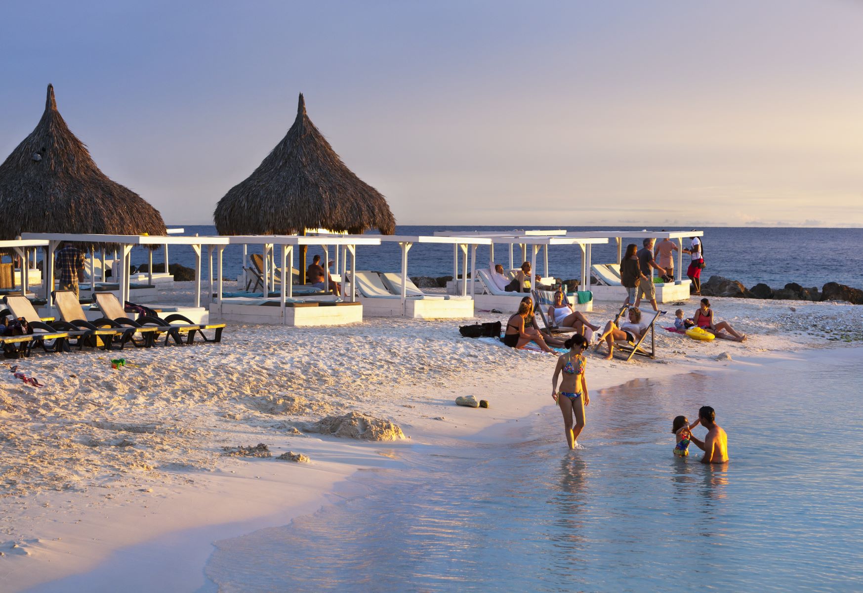 Badende am Jan Thiel Beach auf Curacao 
