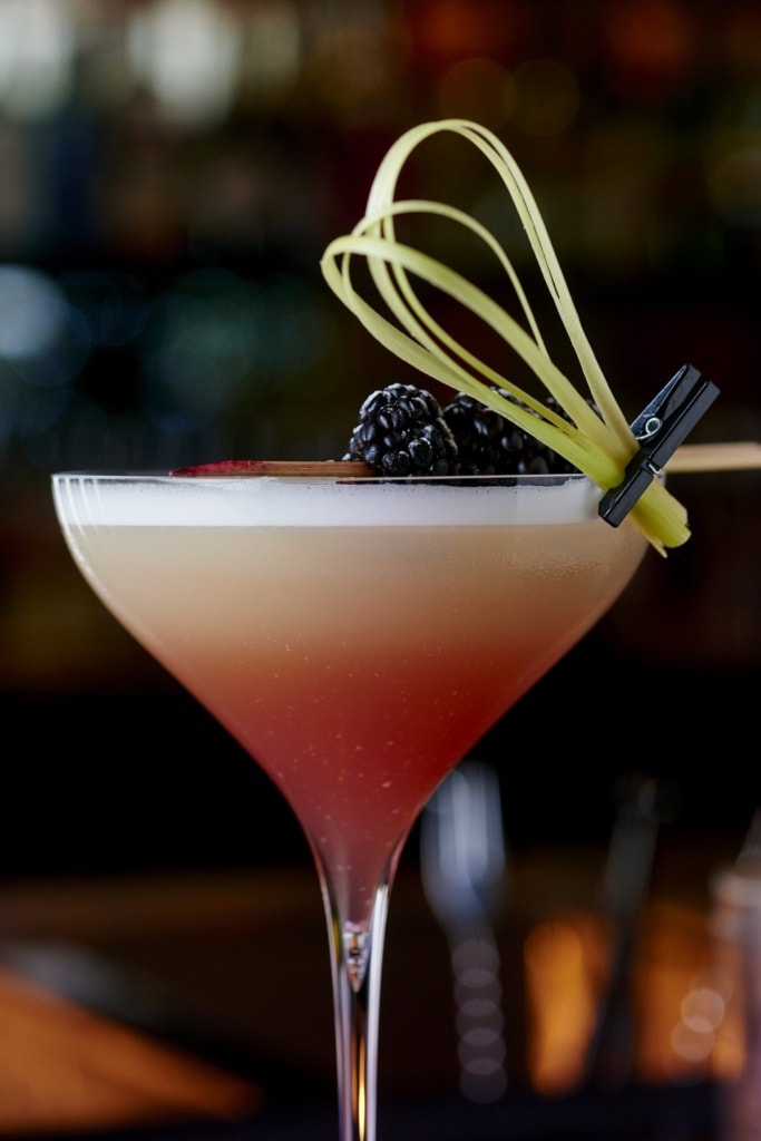 Die Drinks in der Bar des Park Hyatt in Paris sind ein Genuss für Gaumen und Augen. 