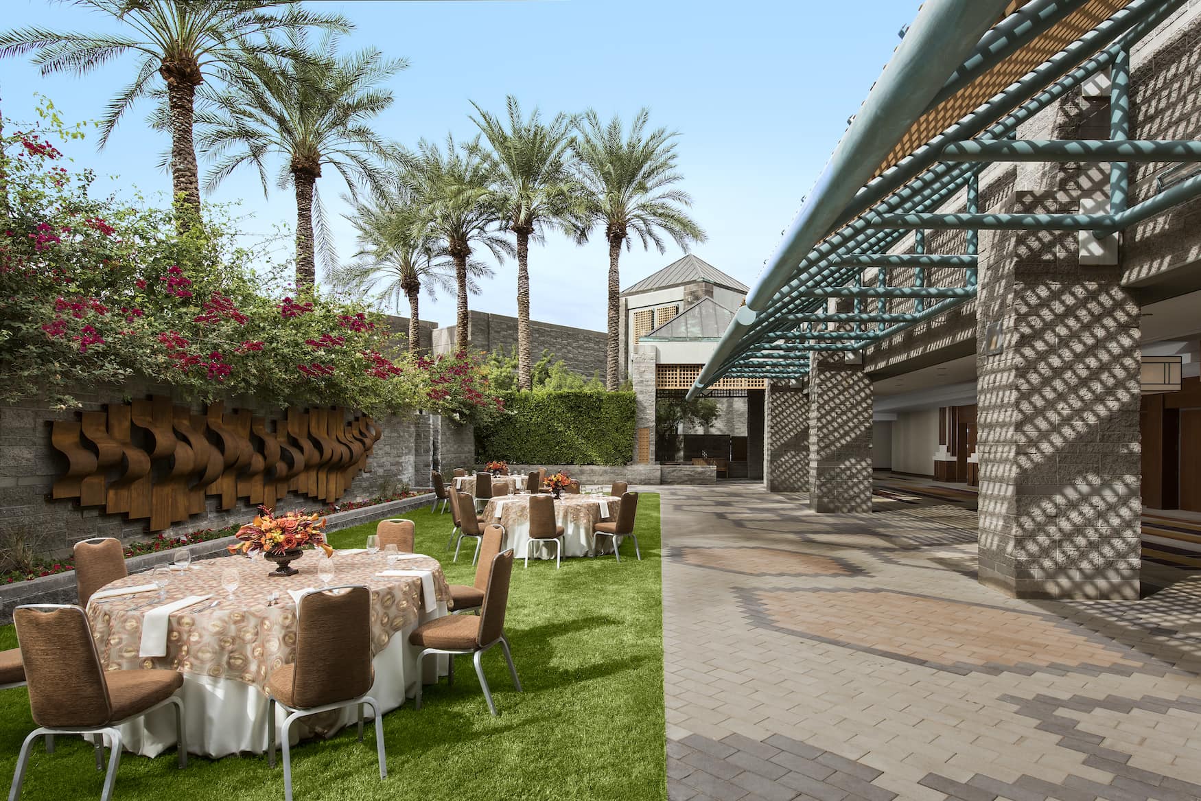 Außenfassade des Hyatt Regency Scottsdale Resort & Spa at Gainey Ranch
