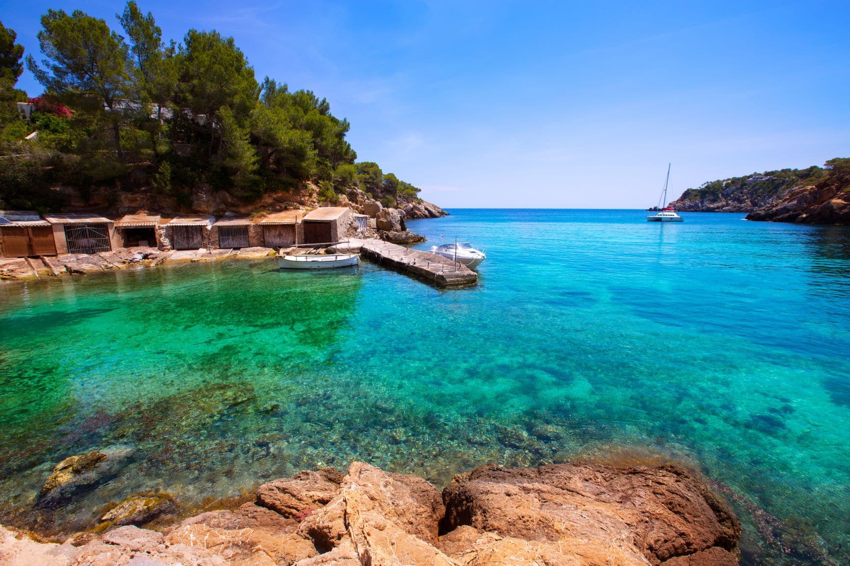 Cala Mastella auf Ibiza