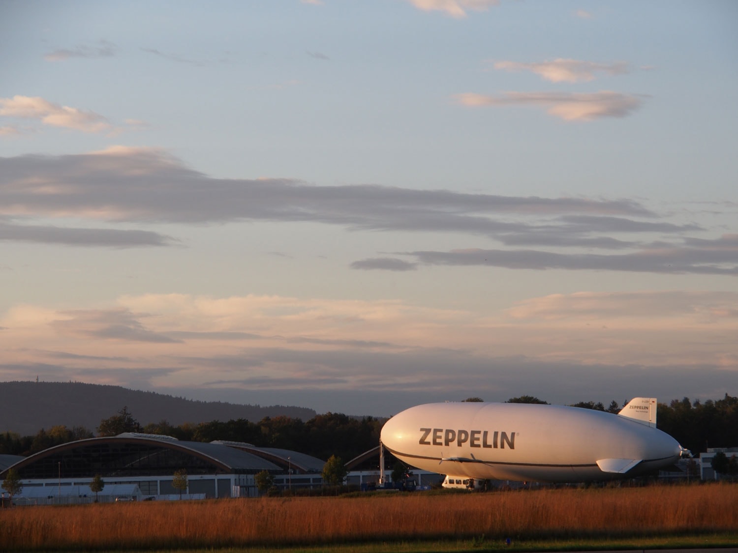Ein Gignat der Lufte: der Zeppelin