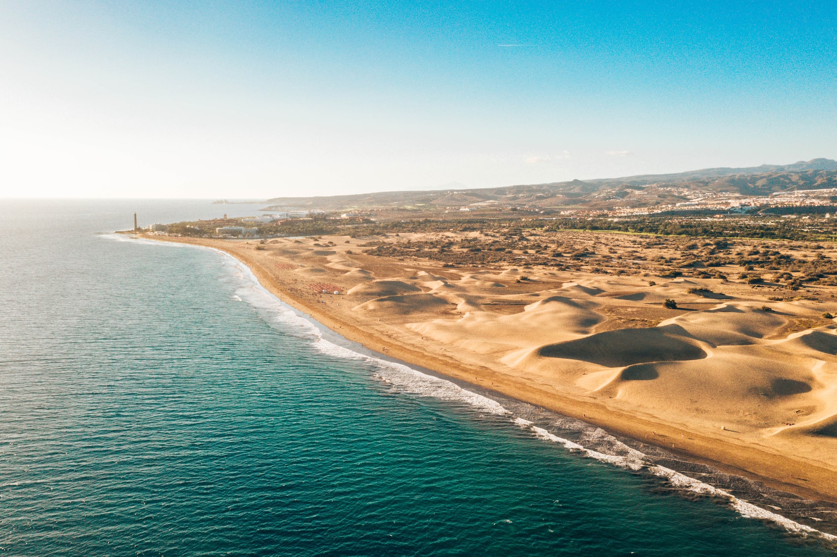 Maspalomas auf Gran Canaria hat nicht nur grandiose Dünen zu bieten, sondern auch tolle Shoppinggelegenheiten.