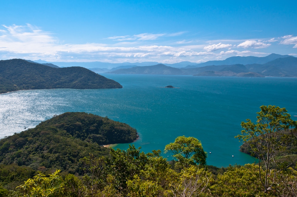 Grüne Küste: Ilha Grande Island in Brasilien