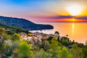 Dorf Deia, Bucht auf Mallorca
