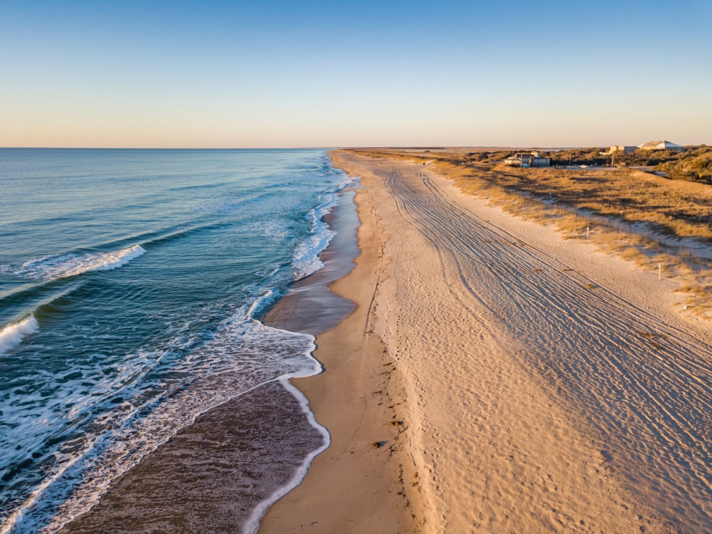 Fort Fisher in North Carolina bei romantischem Sonnenuntergang