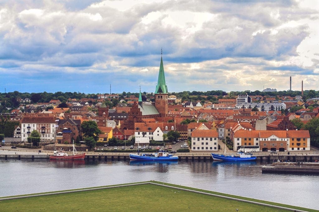 Aussicht von Schloss Kronburg auf Elsinore Dänemark