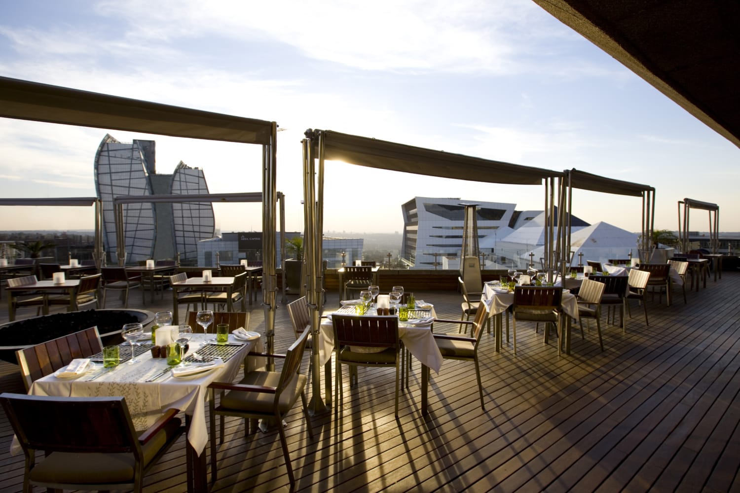 Sonnenterasse im Sandton Sun Hotel in Johannesburg