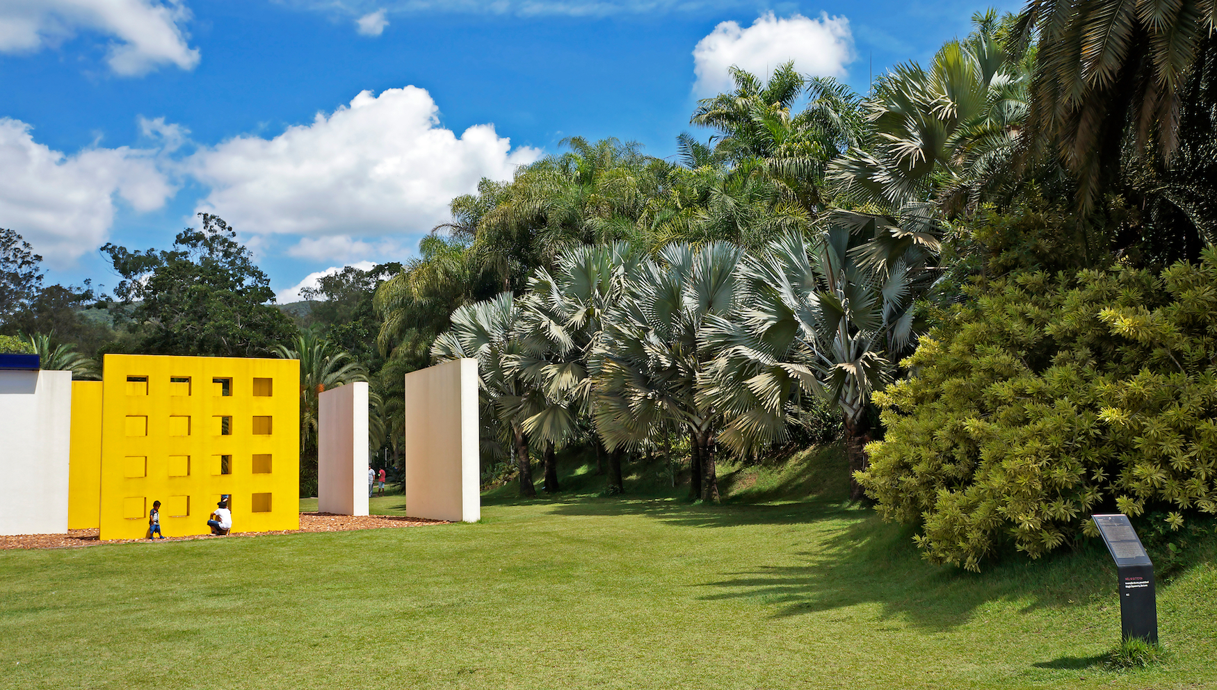 Freilichtmuseum in dem man Kunst in Brasilien bestaunen kann