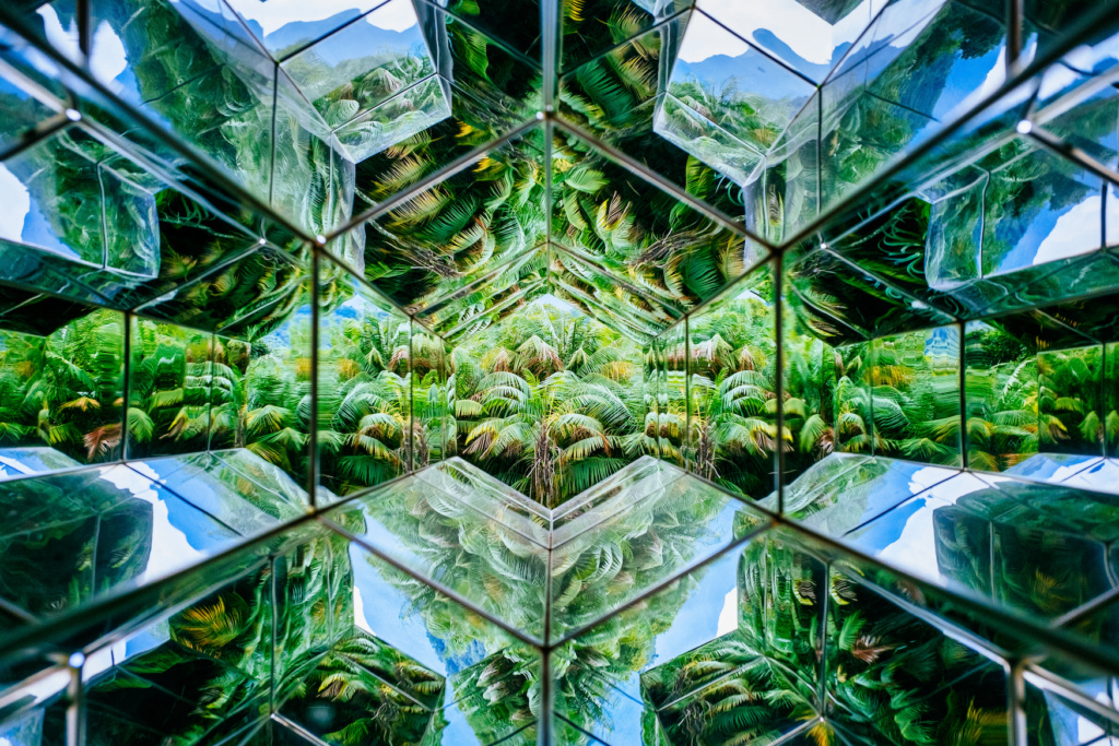 Kunst in Brasilien kann man im Freilichtmuseum Inhotim mitten im Dschungel begutachten