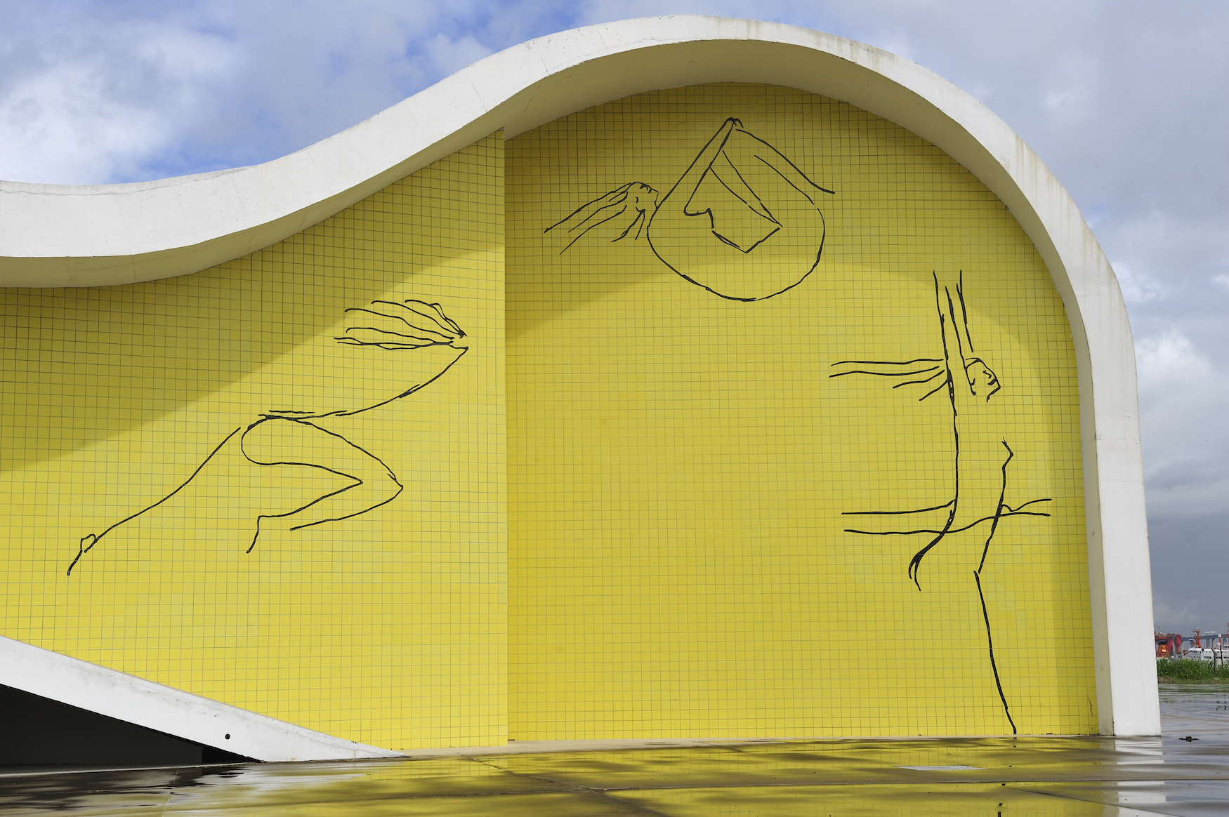 Oskar Niemeyer Werk am Theater in Niteroi, Rio de Janeiro