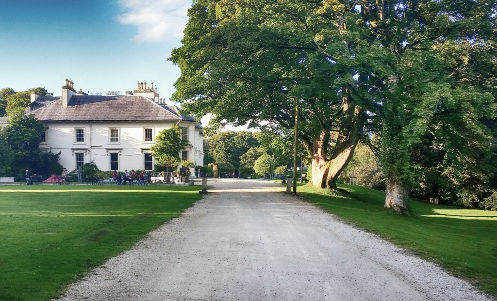Das Rathmullan House im County Donegal lädt auch zu Übernachtungen ein.