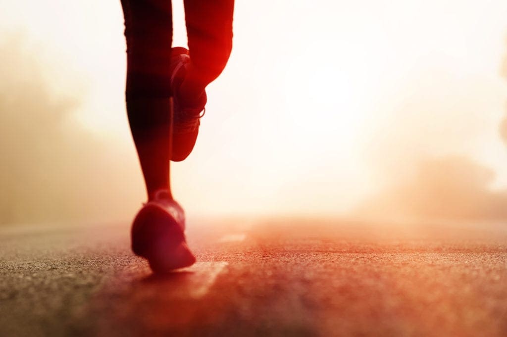 Marathonläufer auf einer Straße