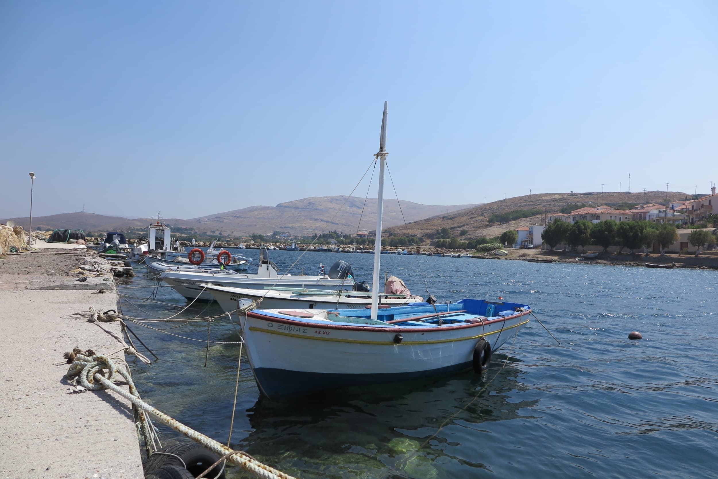 Botte im Hafen von Sigri auf Lesbos