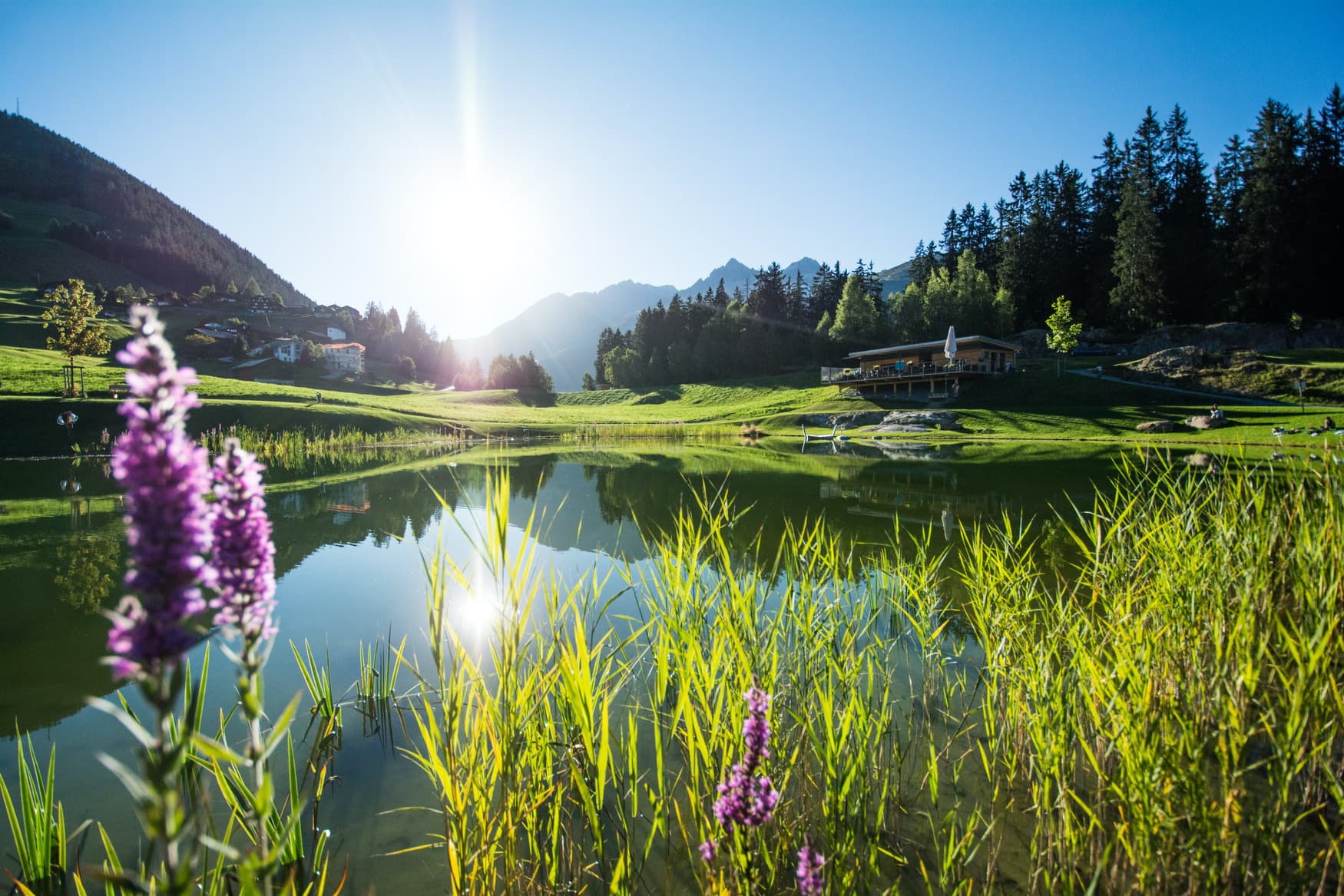 Sonnenschein über dem Lag da Claus in Graubünden