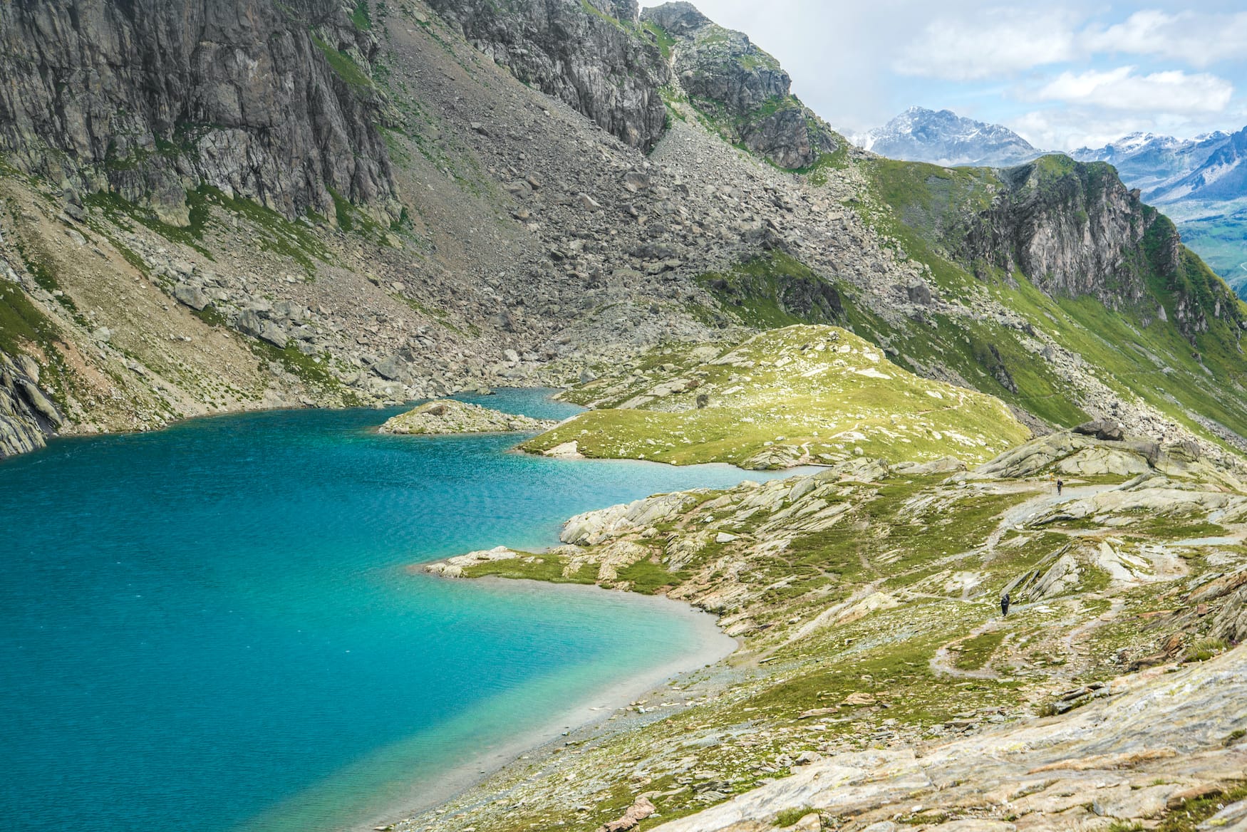 See in Graubünden: Der Lunghinsee strahlt in Türkis