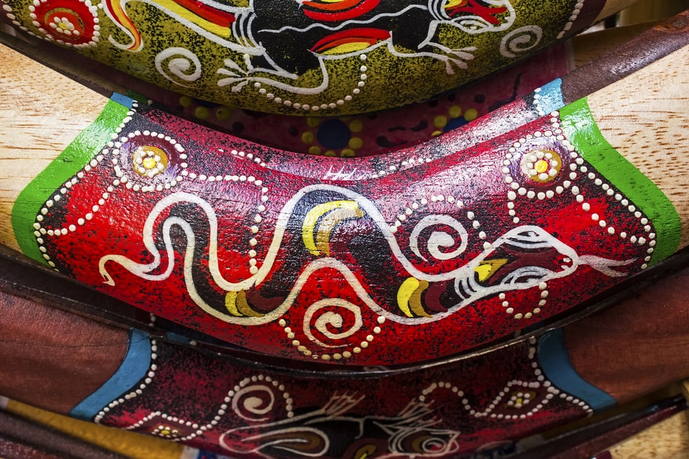 Boomerang von Aborigines bemalt