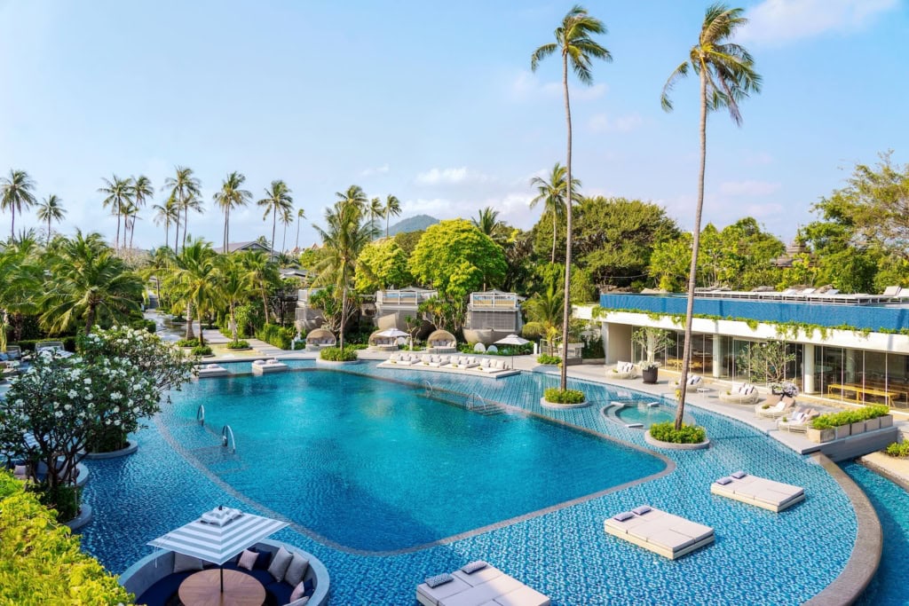 Poolanlage im Melia Koh Samui