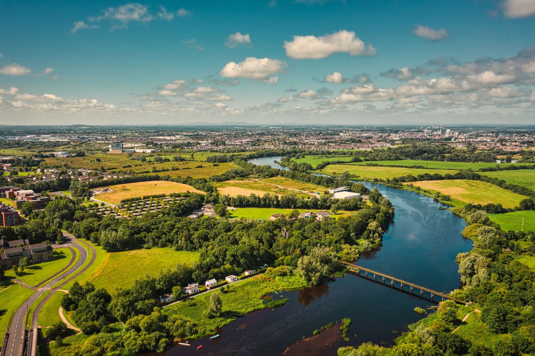 Fluss Shannon in Irland aus der Vogelperspektive