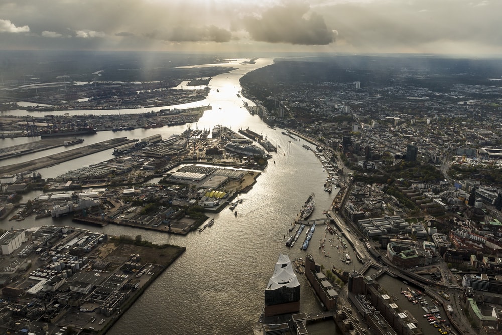 Hamburger Hafen aus der Vogelperspektive