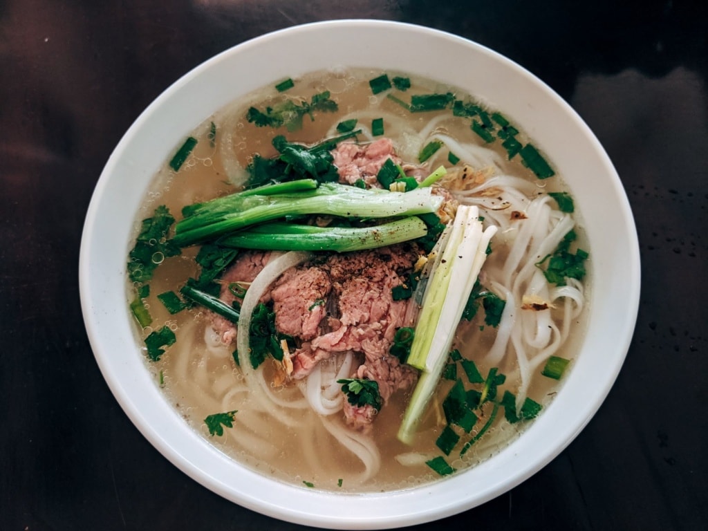 Schüssel Nudelsuppe Pho