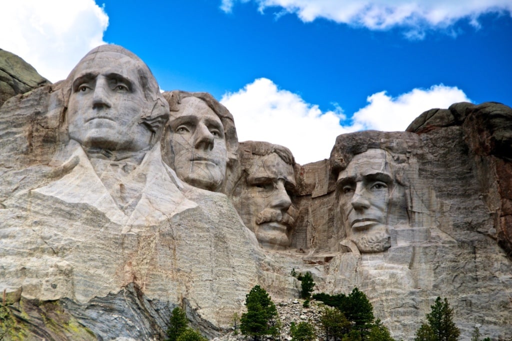 Mount Rushmoore in South Dakota ist weltbekannt – doch wer kennt eigentlich die Hintergründe der Köpfe?