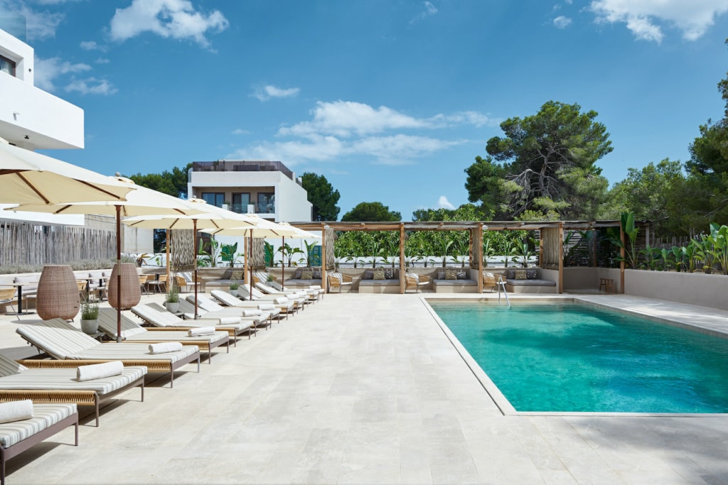 Pool im Barefoot Hotel Mallorca