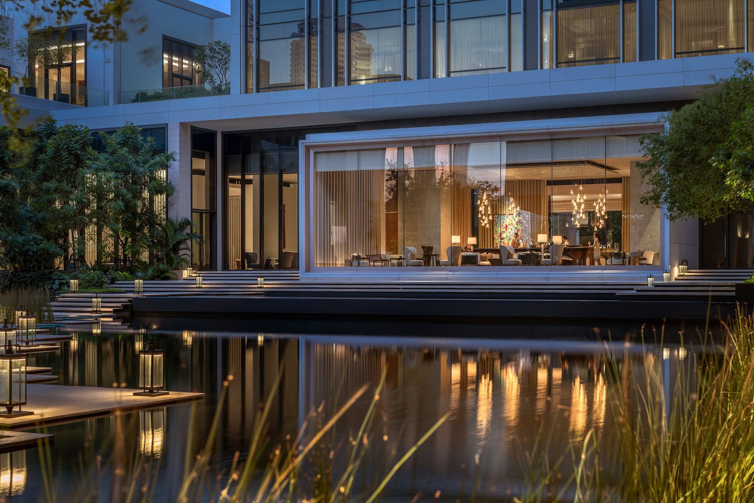 Innenhof im Four Seasons Bangkok