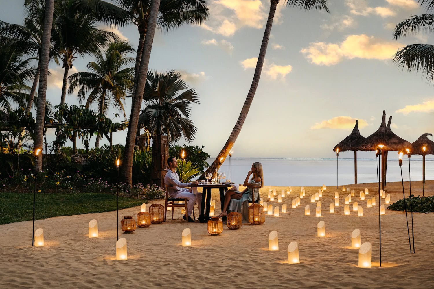 Dinner am Strand im Heritage Awali Golf and Spa Resort