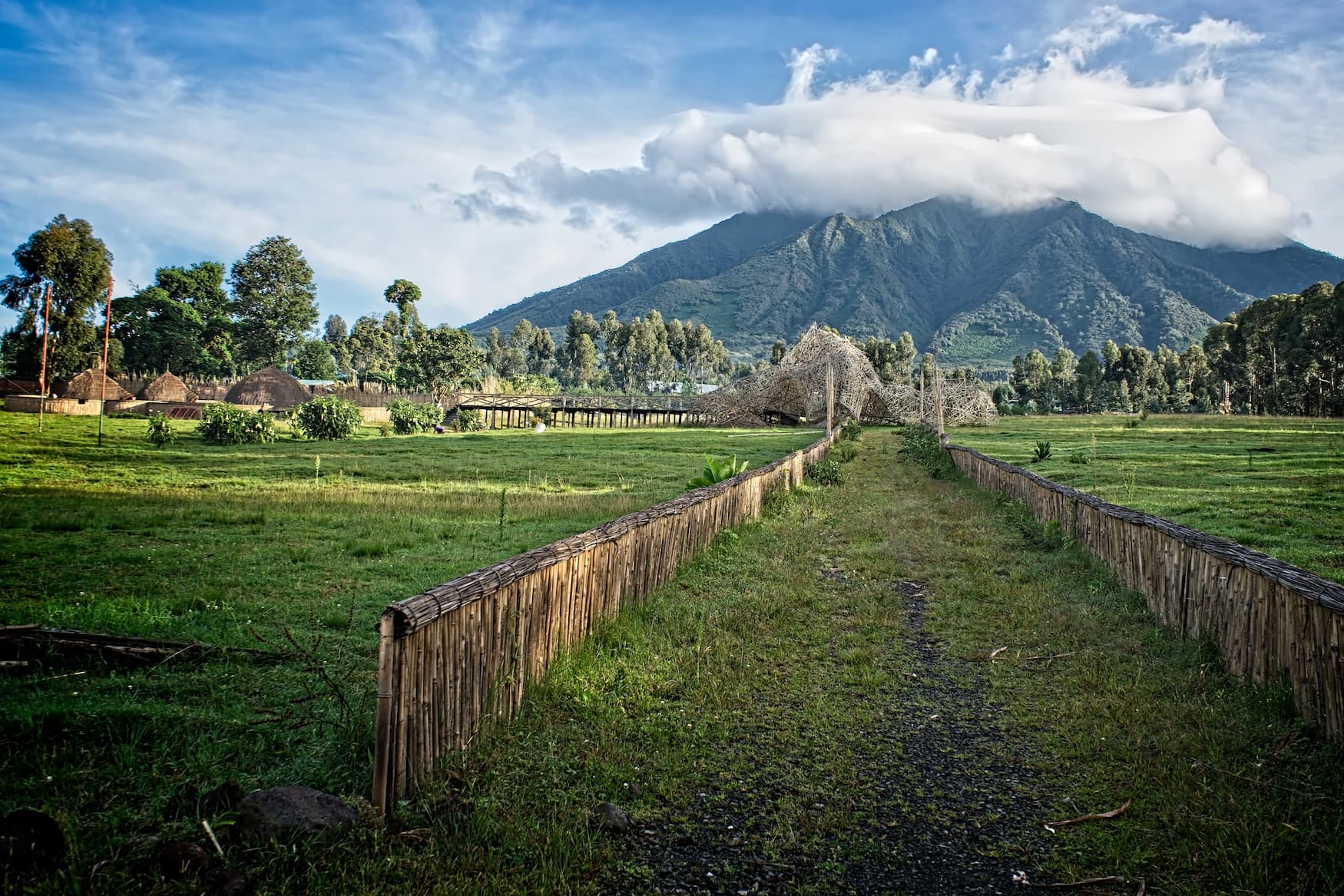 Vulkan in Nationalpark in Ruanda