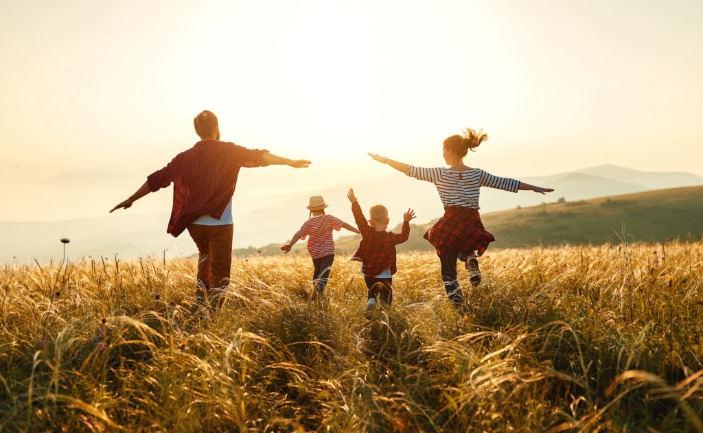 Glückliche Familie im urlaub