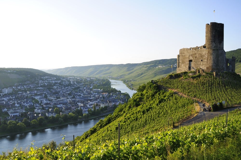 Eine herrliche Wanderung entlang der Moselschleifen: Von Bernkastel-Kues nach Traben-Trabach
