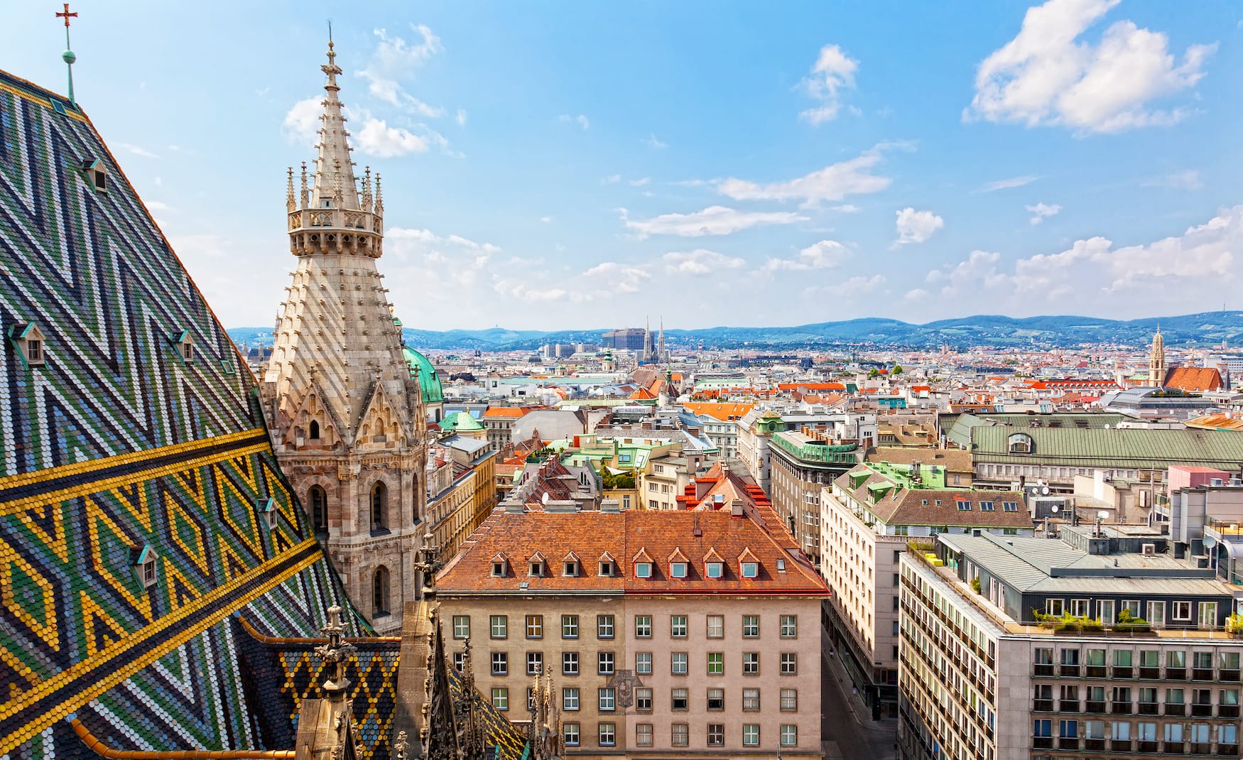Blick auf Wien vom Stephansdom, Österreich
