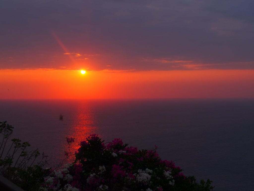 Magischer Sonnenuntergang Uluwatu