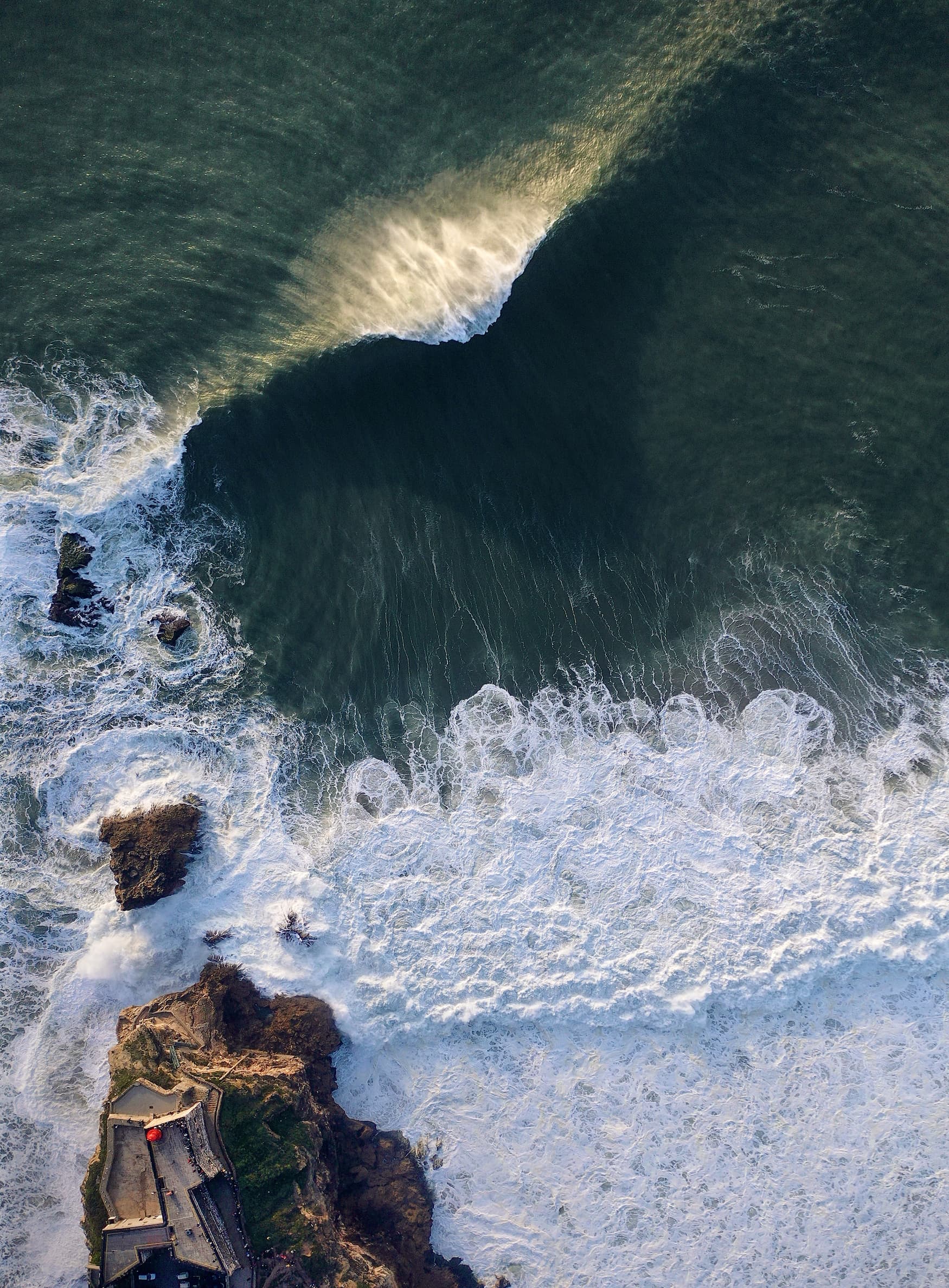 In Nazaré, Portugal, gibt es die größten Wellen der Welt