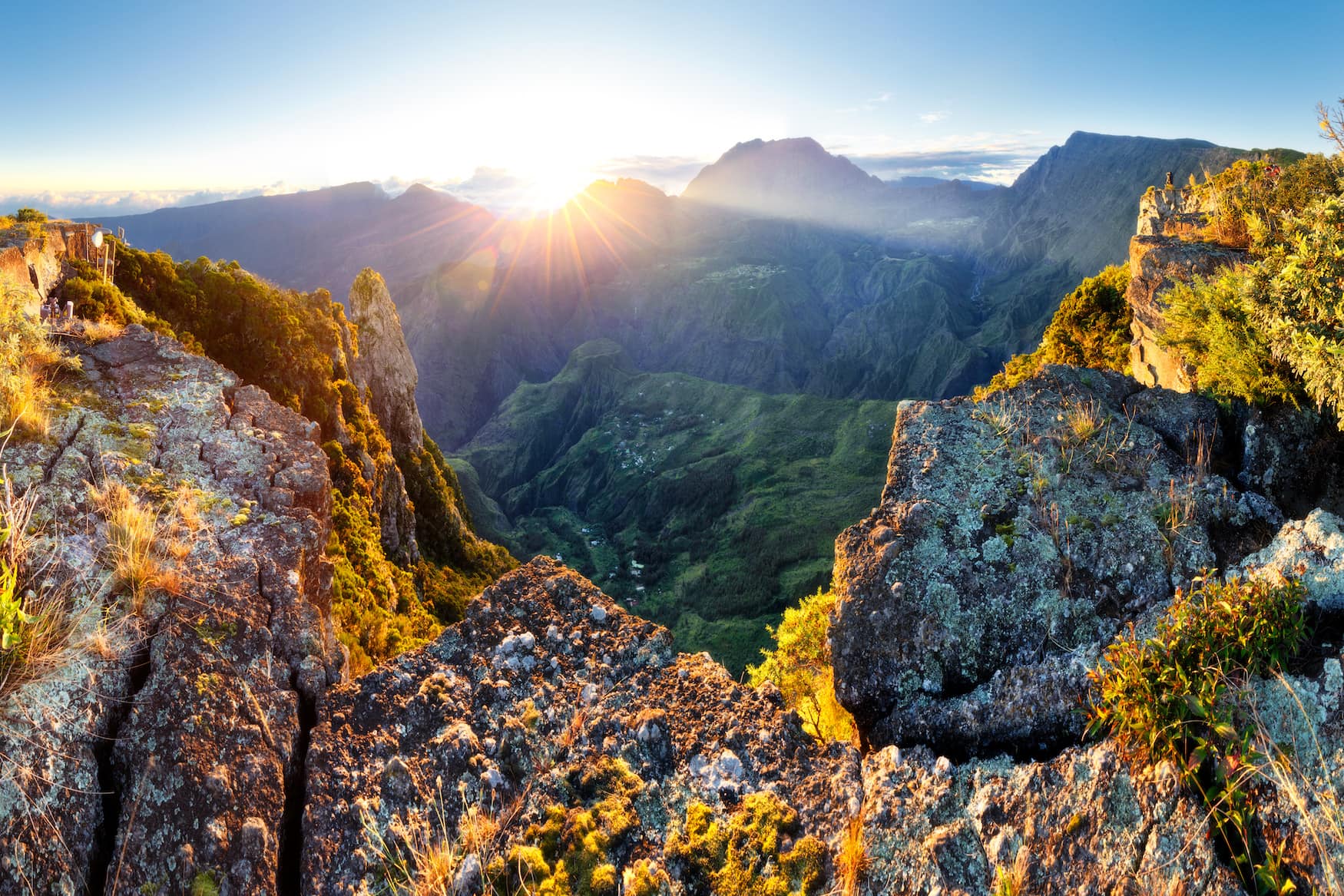 Blick auf Vulkankrater in La Reunion