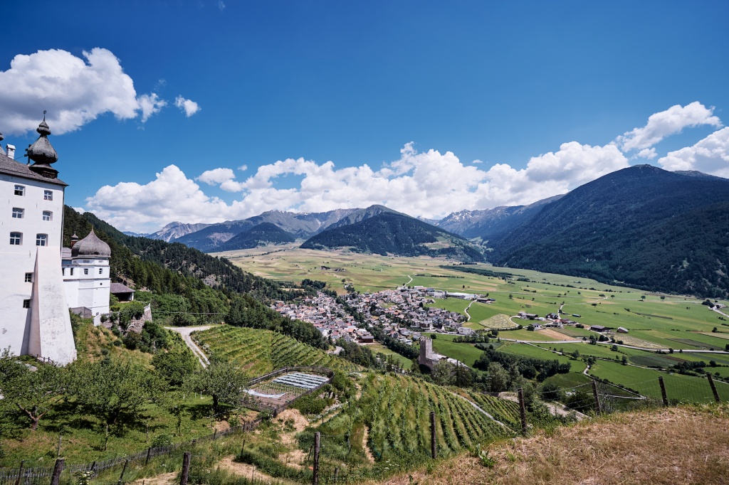 Das Kloster Marienburg im Vinschgau