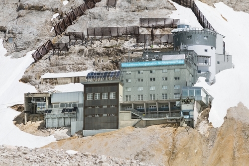 Schneefernhaus auf der Zugspitze in Bayern