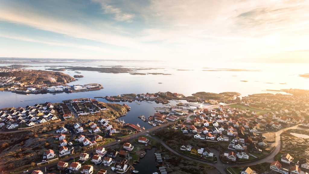 Fischerdorf in Schweden bei Dämemrung
