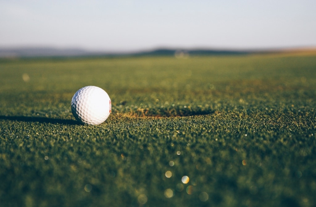 Am Gardasee locken tollen Golfplätze aufs Green.