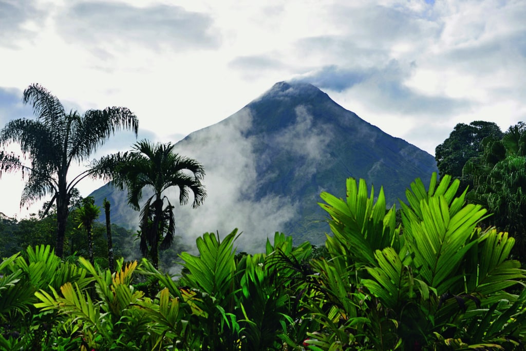 Vulkan Arenal beim Thermalgebiet Tabacon, Costa Rica