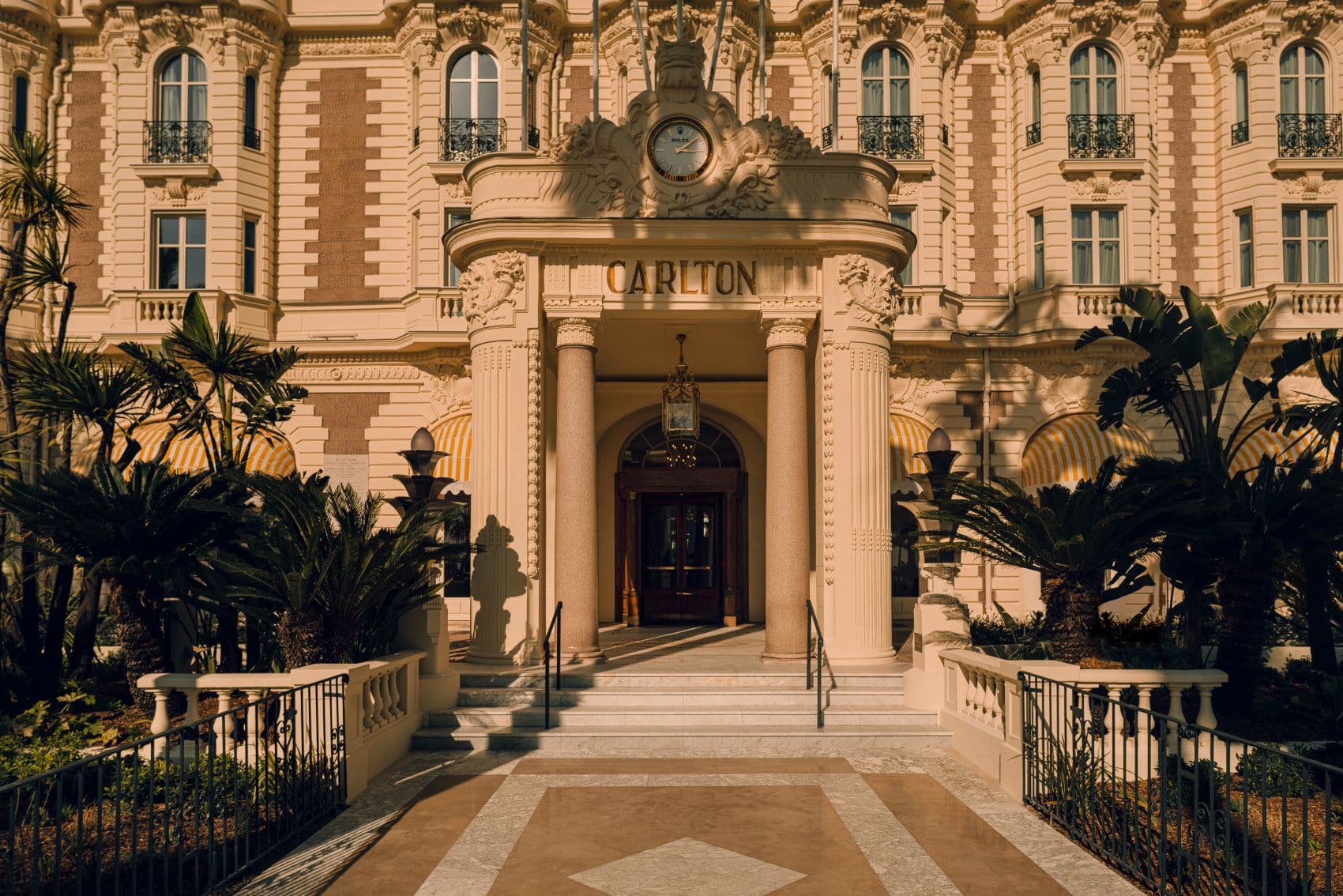 Eingang Fassade Hotel Regent Carlton Cannes