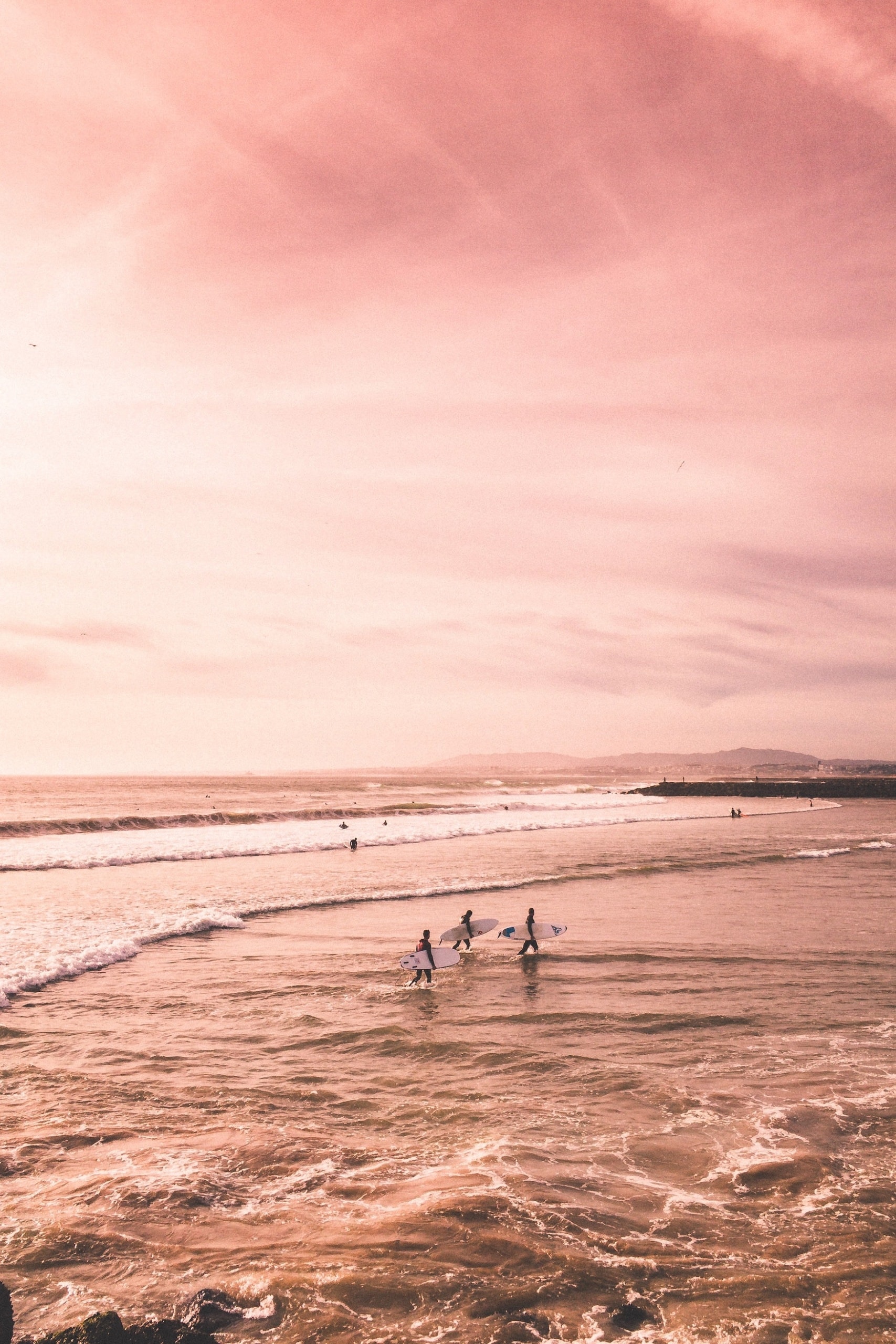 Surfer an der Costa da Caparica