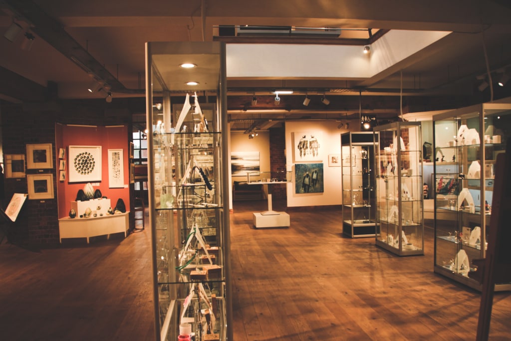 The Biscuit Factory ist eine kleine Galerie im kreativen Viertel Ouseburn