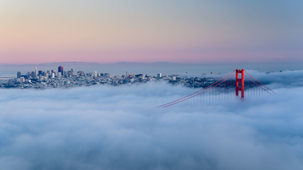 Blick auf Golden Gaten Bridge im Nebel