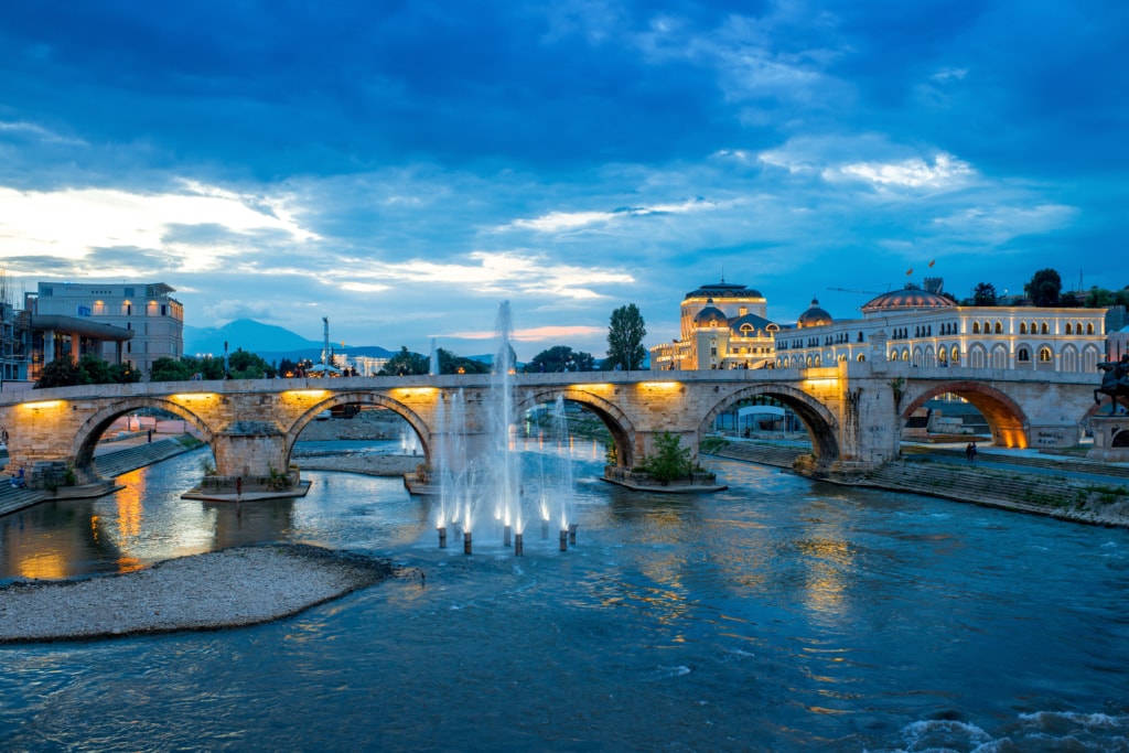 Steinbrücke in Skopje