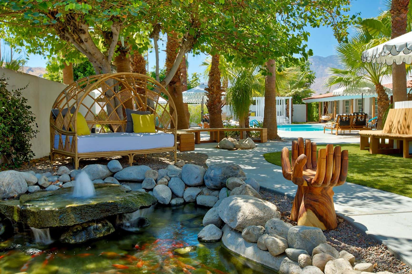 Pool-Area im Dive Palms Springs